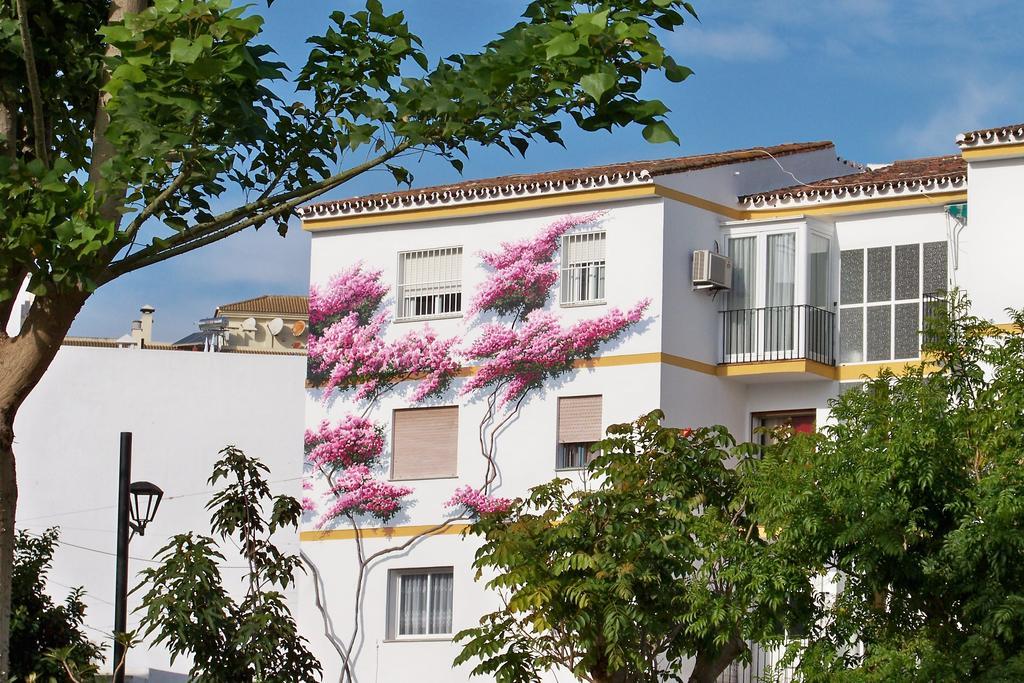 Apartamentos Miguel Angel Estepona Exterior foto