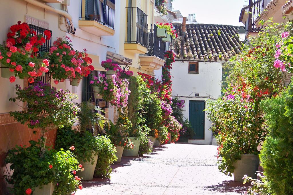 Apartamentos Miguel Angel Estepona Exterior foto