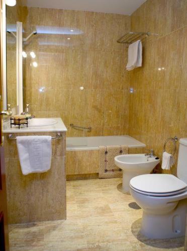 Apartamentos Miguel Angel Estepona Habitación foto